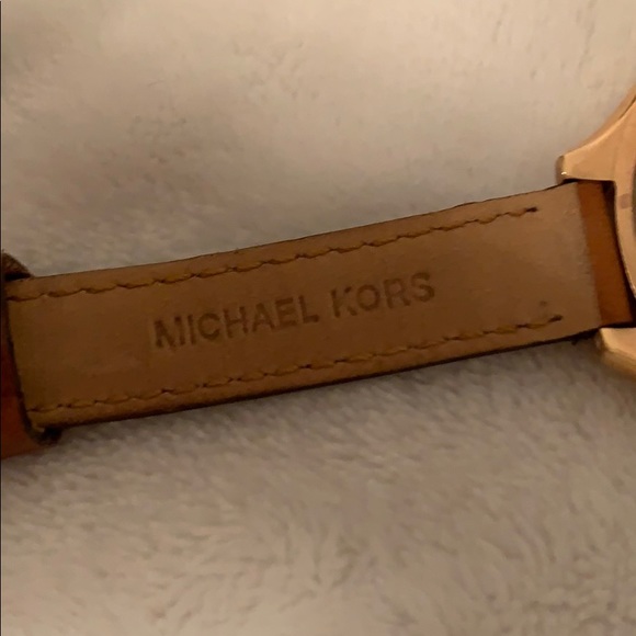 Michael Kors Wrap Watch - Picture 7 of 8
